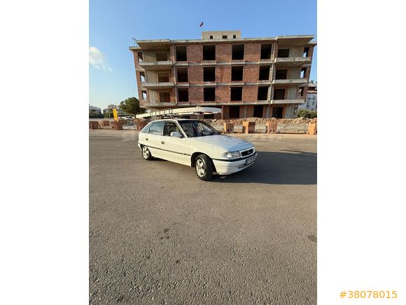 Sahibinden Opel Astra 1.4 GL 1995 Model  338.000 km Beyaz