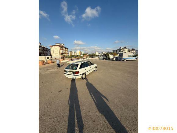 Sahibinden Opel Astra 1.4 GL 1995 Model  338.000 km Beyaz
