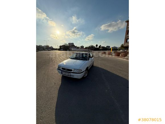 Sahibinden Opel Astra 1.4 GL 1995 Model  338.000 km Beyaz