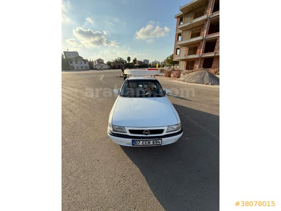 Sahibinden Opel Astra 1.4 GL 1995 Model  338.000 km Beyaz
