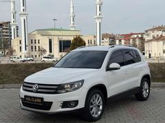 OTOMATİK TİGUAN HATASIZ BOYASIZ DEĞİŞENSİZ 184 BİN KM LPGli