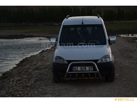 Sahibinden Opel Combo 1.7 DTI 2003 Model  275 km Beyaz