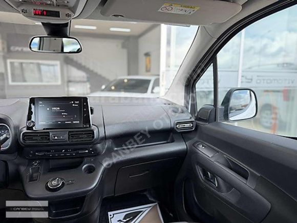 2021 OPEL COMBO 1.5 CDTİ EDİTON OTOMATİK HATASIZ BOYASIZ İLK EL