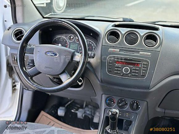 AKBABA OTOMOTİVDEN İÇİ DIŞI TERTEMİZ FULL BAKIMLI FORD CONNECT