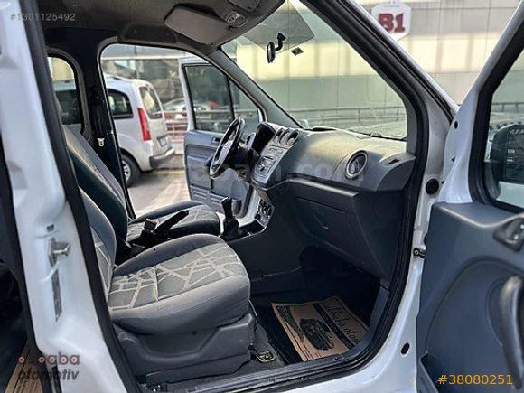 AKBABA OTOMOTİVDEN İÇİ DIŞI TERTEMİZ FULL BAKIMLI FORD CONNECT