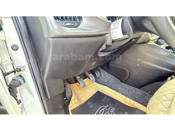 Doblo 2015 model 1.3 Multijet Active Aile arabası