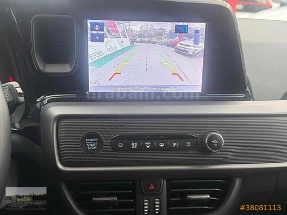 GÖLOVADAN.2025 MODEL.TOURNEO COURİER.1.5 ECOBlue TİTANİUM.100 HP