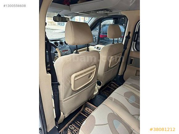 AS METE AUTO'DAN 2013 1.8 TDCİ FORD CONNECT DÜŞÜK KM