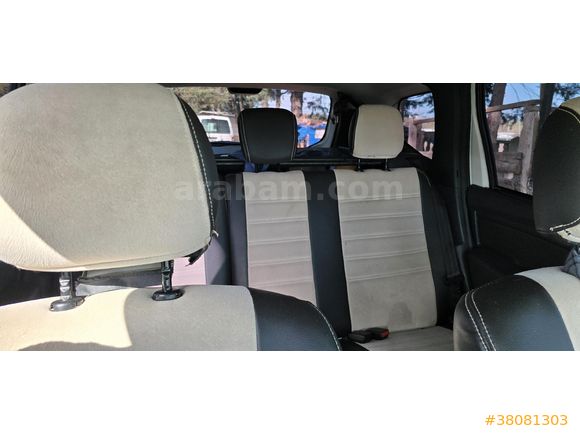 duster Dacia  1.5 dCi Laureate 2013 Model