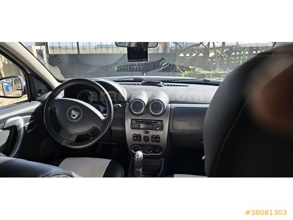 duster Dacia  1.5 dCi Laureate 2013 Model