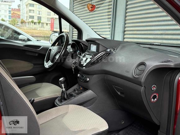 2020 COURİER 1.5 TİTANİUM PAKET