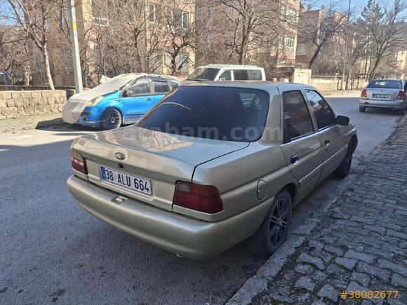 Sahibinden Ford Escort 1.6 CL 1996 Model