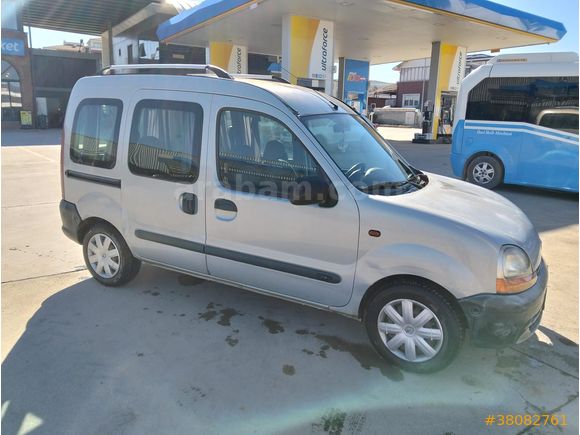 OTOMOBİL RUHSATLI HATASIZ BOYASIZ TRAMERSİZ SAHİBİNDEN KANGOO