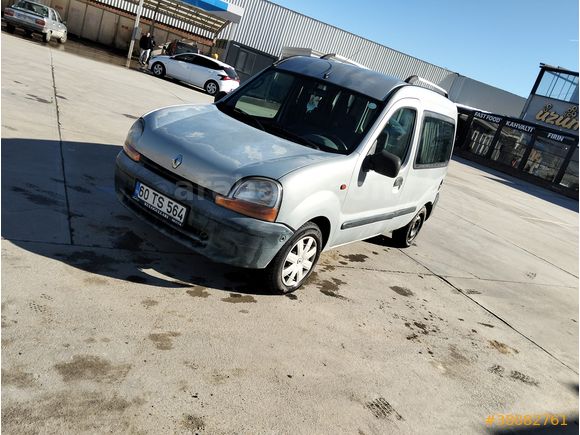 OTOMOBİL RUHSATLI HATASIZ BOYASIZ TRAMERSİZ SAHİBİNDEN KANGOO