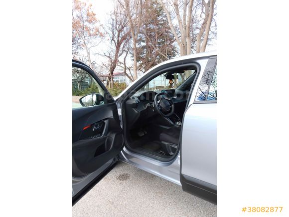 Sahibinden Peugeot 2008 1.2 PureTech Active Prime 2023 Model  75.000 km Gri (metalik)