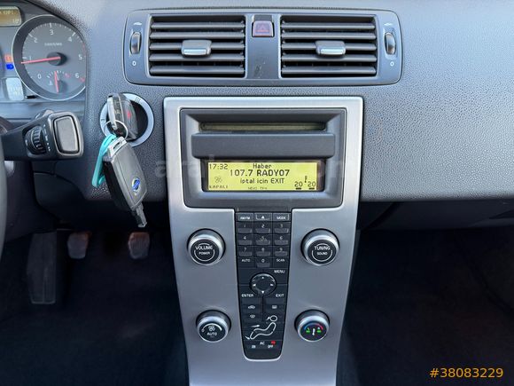 AKTİF den 2009 VOLVO S40 1.6 D PREMIUM EDITION 109 HP BAKIMLI. .