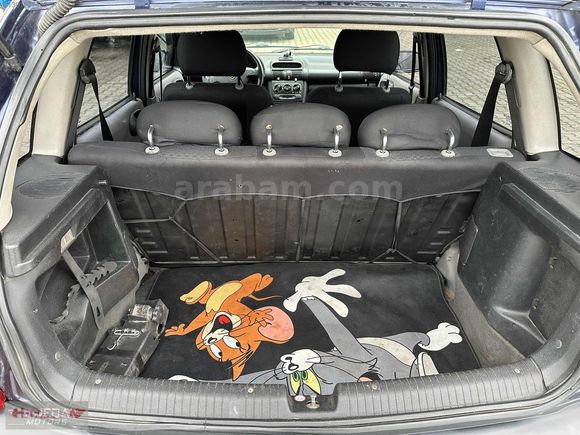 Opel Corsa (Otomatik)