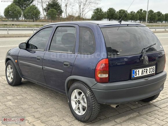 Opel Corsa (Otomatik)