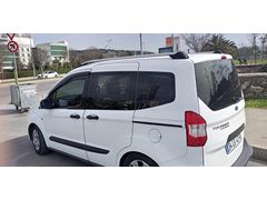Sahibinden Ford Tourneo Courier 1.5 TDCi Journey Trend 2014 Model