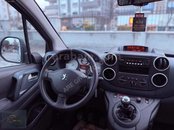 ARE GROUP'DAN 2011 PEUGEOT PARTNER TEPEE 1.6 HDI PREMİUM HATASIZ