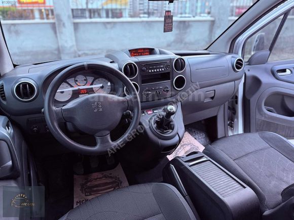 ARE GROUP'DAN 2011 PEUGEOT PARTNER TEPEE 1.6 HDI PREMİUM HATASIZ