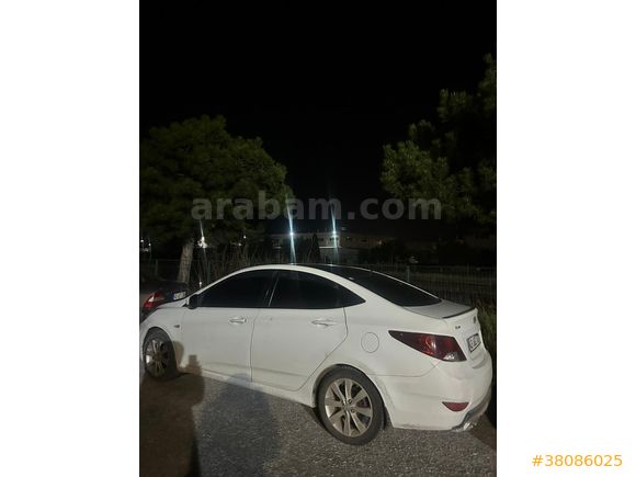 Sahibinden Hyundai Accent Blue 1.4 CVVT Mode Plus 2014 Model Kütahya