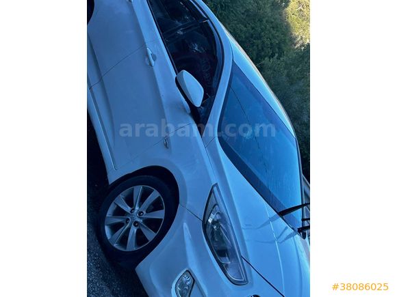 Sahibinden Hyundai Accent Blue 1.4 CVVT Mode Plus 2014 Model Kütahya