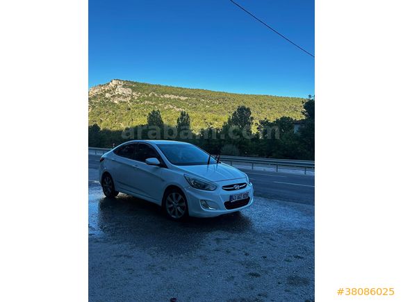 Sahibinden Hyundai Accent Blue 1.4 CVVT Mode Plus 2014 Model Kütahya
