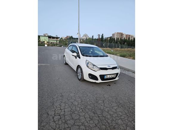 Kia Rio 1.4 CRDi Fancy 2013 Model