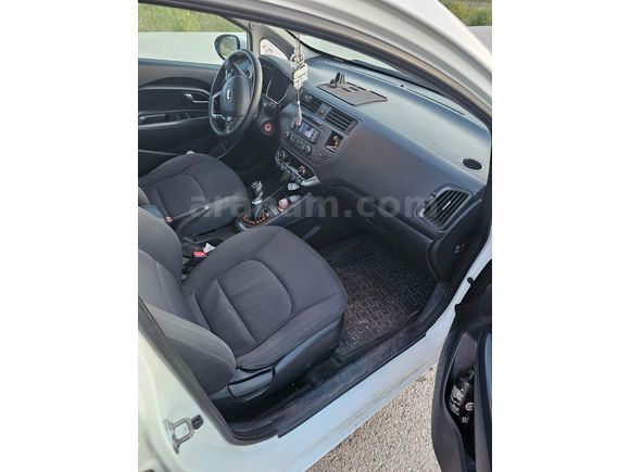 Kia Rio 1.4 CRDi Fancy 2013 Model