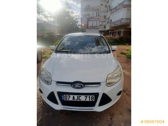 Sahibinden Ford Focus 1.6 TDCi Trend X 2012 Model  257500.km Beyaz