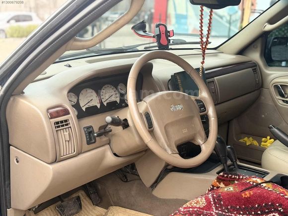 SALİH AUTO DAN EKSTRALI 4*4 JEEP