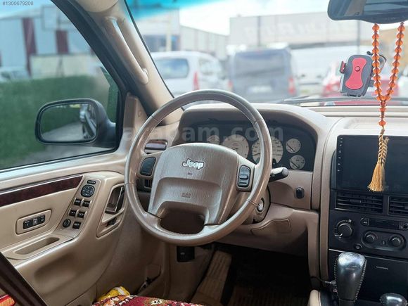 SALİH AUTO DAN EKSTRALI 4*4 JEEP