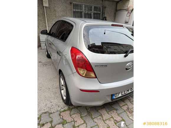 Sahibinden Hyundai i20 1.2 D-CVVT Jump 2014 Model 