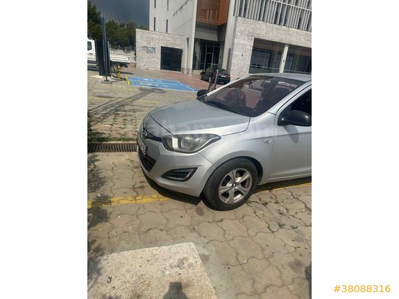 Sahibinden Hyundai i20 1.2 D-CVVT Jump 2014 Model 