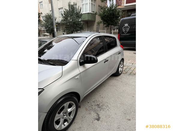 Sahibinden Hyundai i20 1.2 D-CVVT Jump 2014 Model 