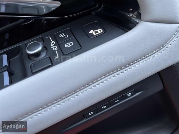 AYDOGAN PREMİUM 2019 RANGE ROVER EVOQUE HATASIZ 43.000km bayi