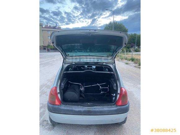 Sahibinden Renault Clio 1.4 RTA 2000 Model 