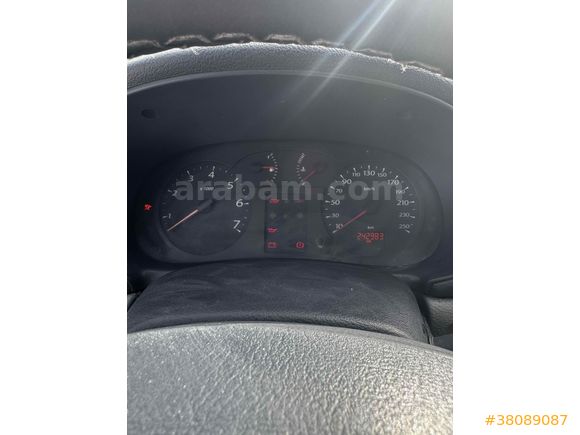 Sahibinden Renault Clio 1.5 dCi Expression 2002 Model  243.000 km Kırmızı