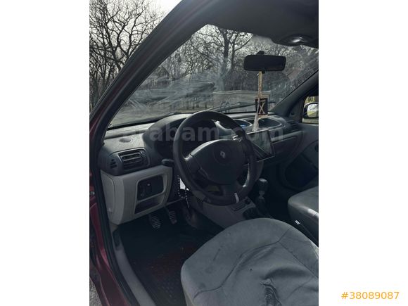 Sahibinden Renault Clio 1.5 dCi Expression 2002 Model  243.000 km Kırmızı