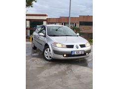 Sahibinden Renault Megane 1.6 Dynamique 2006 Model  390.000 km Gri (Gümüş)