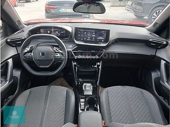 PEUGEOT 2008 1.2 PURETECH ALLURE CAM TAVAN 2025