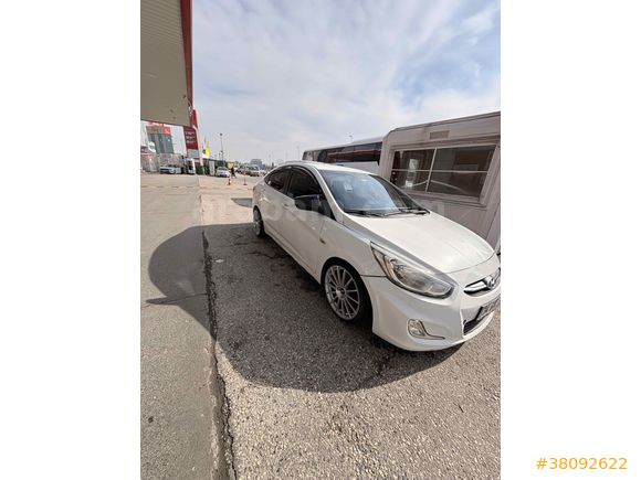 Sahibinden Hyundai Accent Blue 1.6 CRDI Biz 2015 Model 
