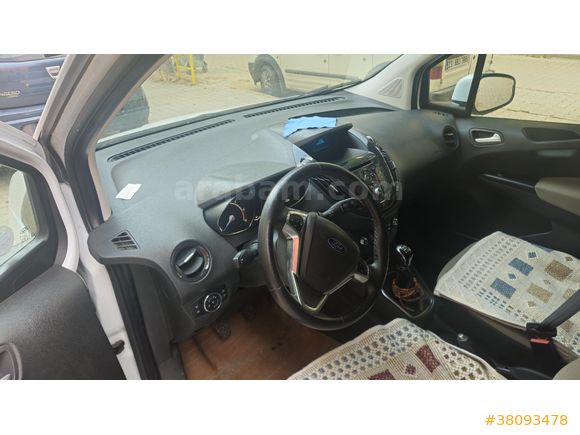 Sahibinden Ford Tourneo Courier 1.6 TDCi Titanium Plus 2017 Model