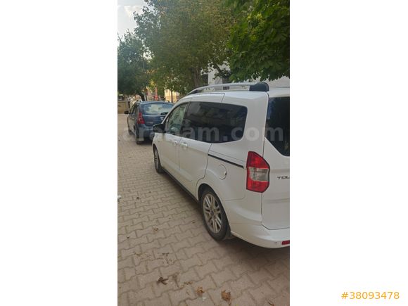 Sahibinden Ford Tourneo Courier 1.6 TDCi Titanium Plus 2017 Model