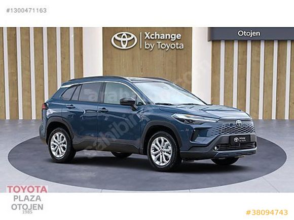 TOYOTA PLAZA OTOJEN'DEN 2025 COROLLA CROSS PASSİON 1.8 HYBRİD