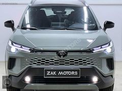 Yeni Toyota Corolla Cross 1.8 Hybrid Passion e-CVT