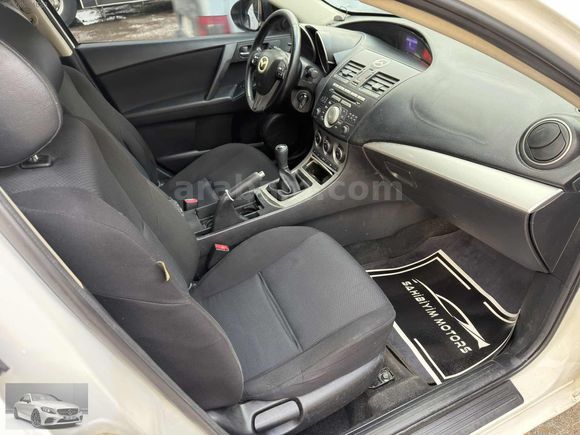 SAHİBİYİM MOTORS 2012 MODEL MAZDA 3 DİZEL MANUEL
