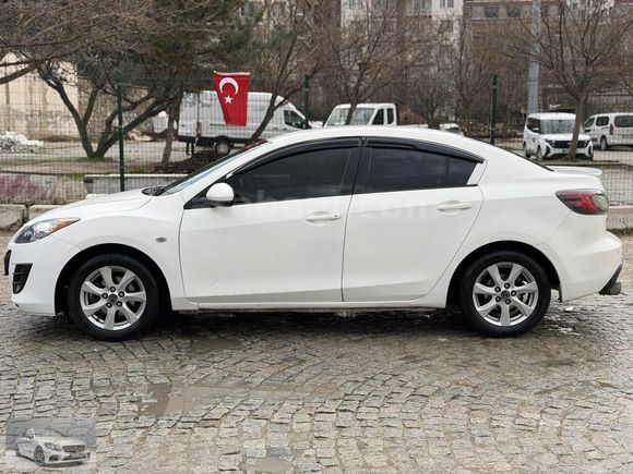 SAHİBİYİM MOTORS 2012 MODEL MAZDA 3 DİZEL MANUEL