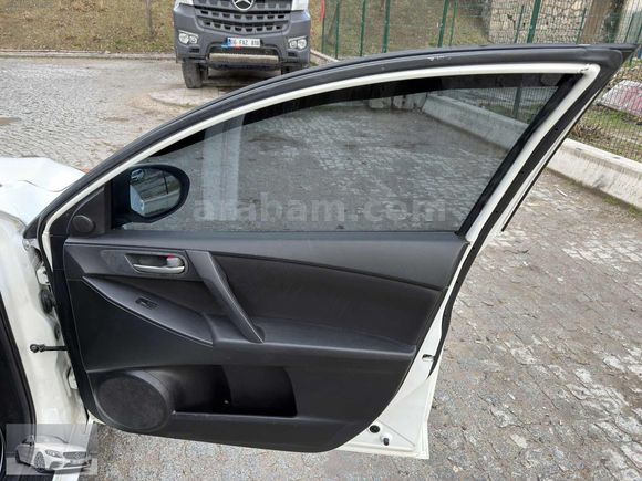 SAHİBİYİM MOTORS 2012 MODEL MAZDA 3 DİZEL MANUEL